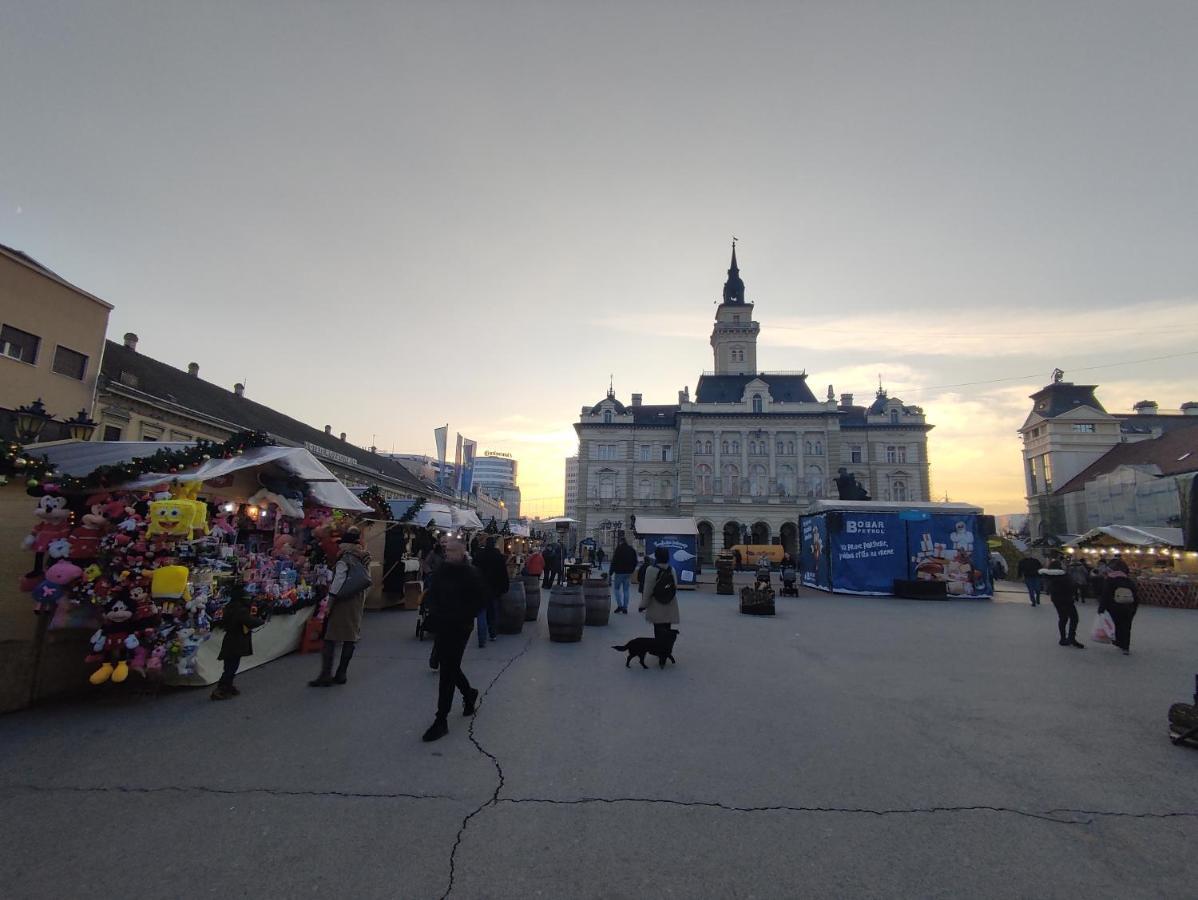 Woody Lägenhet Novi Sad Exteriör bild