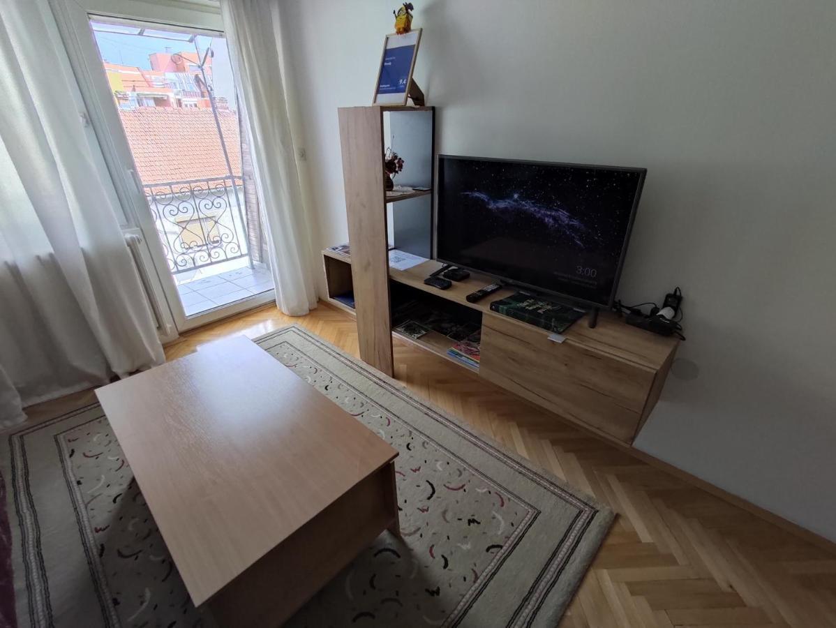 Woody Lägenhet Novi Sad Exteriör bild